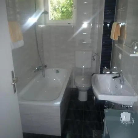 Residenz Benni 5 Mit Beheiztem Grossem Pool Apartment