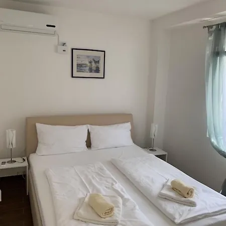 Residenz Benni 5 Mit Beheiztem Grossem Pool Apartment Medulin
