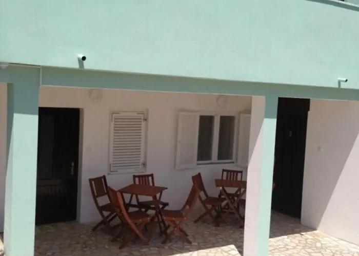 Appartement Residenz Benni 5 Mit Beheiztem Grossem Pool Medulin